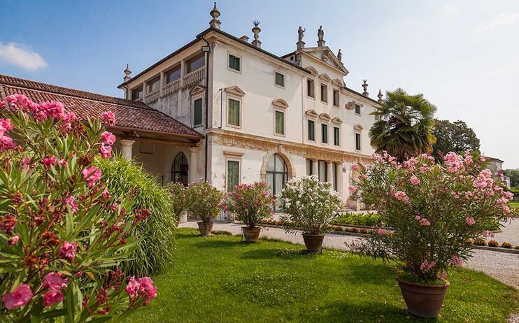 Villa Ghislanzoni curti tra arte, cultura e natura