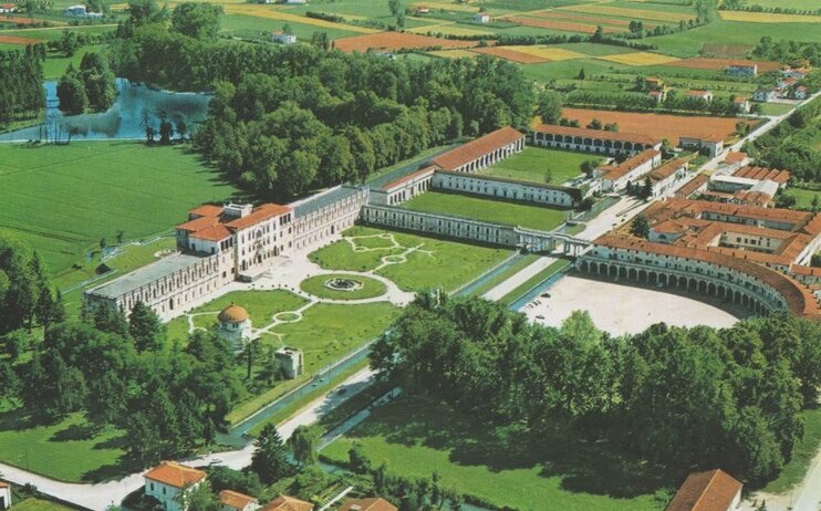 Piazzola sul Brenta e Villa Contarini